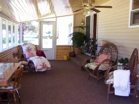 5714 Squire Cir, Thomson, IL 61285 photo 5