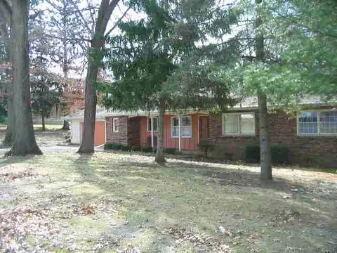 304 E Lincoln St, Mount Carroll, IL 61053 photo 3