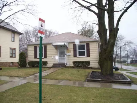 802 S 17th Ave, Freeport, IL 61032 photo 2