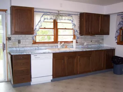 208 E Lincoln St, Mount Carroll, IL 61053 photo 3
