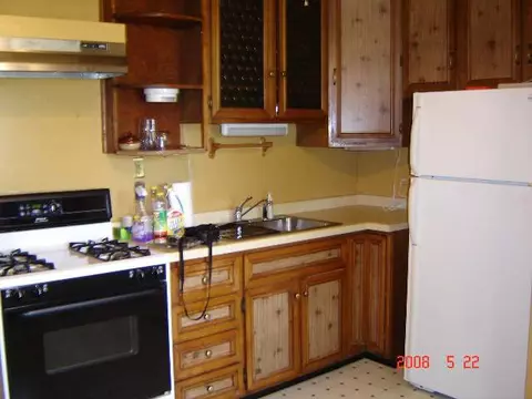 10 S Hancock Ave, Freeport, IL 61032 photo 8