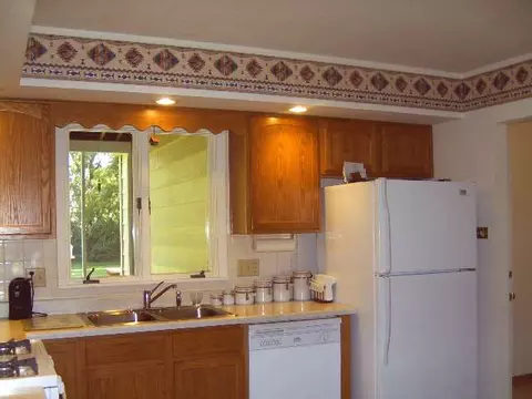 2404 Sunset Dr, Freeport, IL 61032 photo 5