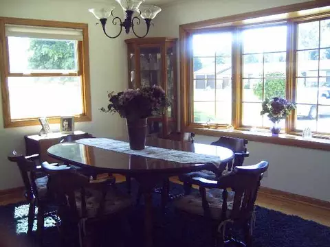 2404 Sunset Dr, Freeport, IL 61032 photo 8