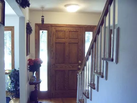 2404 Sunset Dr, Freeport, IL 61032 photo 7