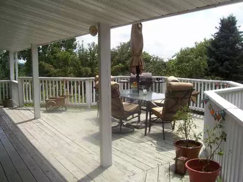 10703 Loop Rd, Savanna, IL 61074 photo 6