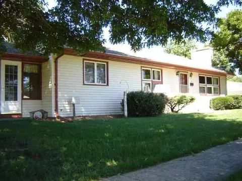 410 Il Rt 40, Chadwick, IL 61014 photo 2