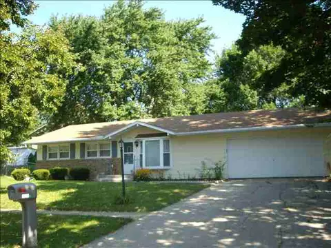 3354 Loras Dr, Freeport, IL 61032 photo 1