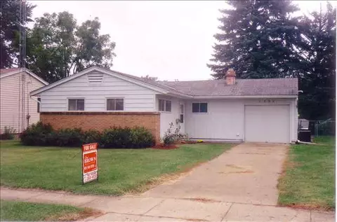 1494 Winter Dr, Freeport, IL 61032 photo 1