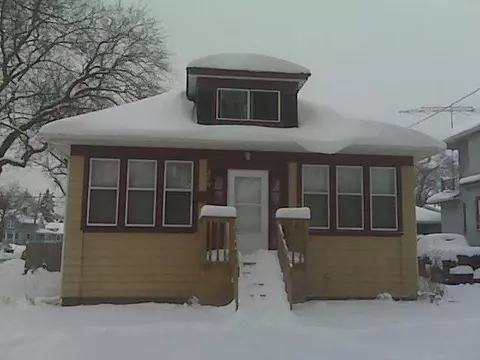 370 Walnut Ave, Elgin, IL 60123 photo 1