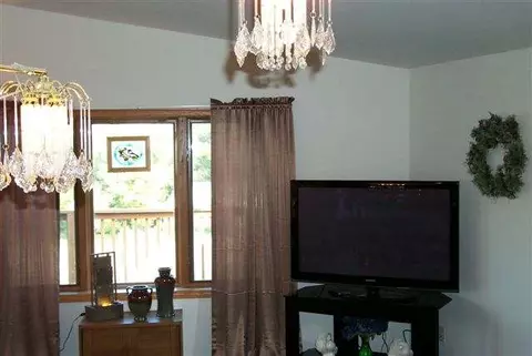 17 Whitewater Dr # -8, Lanark, IL 61046 photo 3