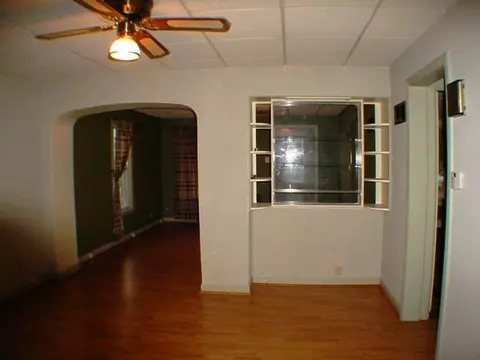 227 N Fairview Ave, Freeport, IL 61032 photo 5