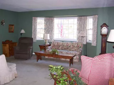 731 E Washington St, Mount Carroll, IL 61053 photo 4