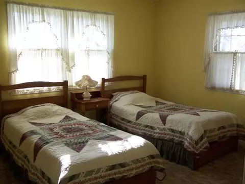 731 E Washington St, Mount Carroll, IL 61053 photo 7