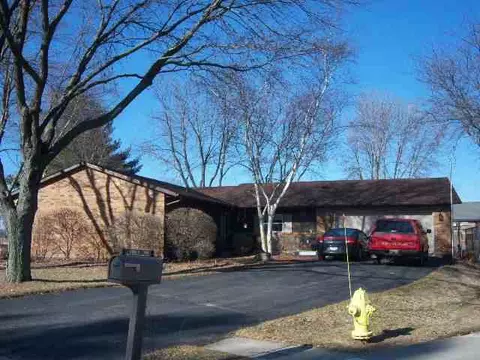 1925 Devon Ct, Freeport, IL 61032 photo 1