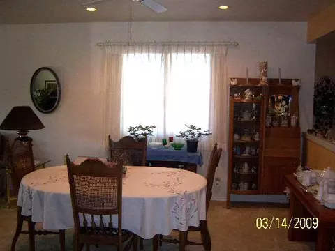 1925 Devon Ct, Freeport, IL 61032 photo 5