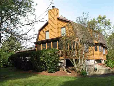 27-31 Ridgeview Dr, Lanark, IL 61046 photo 2
