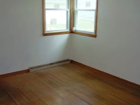 1205 W Violet St, Freeport, IL 61032 photo 6