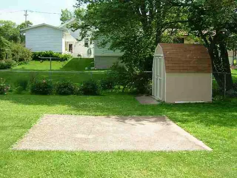 1205 W Violet St, Freeport, IL 61032 photo 9