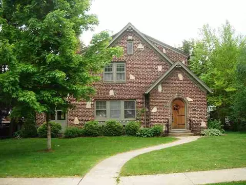 1409 W Harrison St, Freeport, IL 61032 photo 1