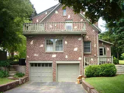 1409 W Harrison St, Freeport, IL 61032 photo 7