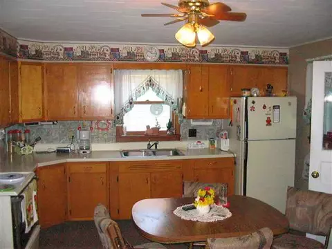 604 S Jackson St, Mount Carroll, IL 61053 photo 3