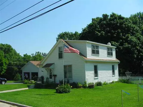 604 S Jackson St, Mount Carroll, IL 61053 photo 1