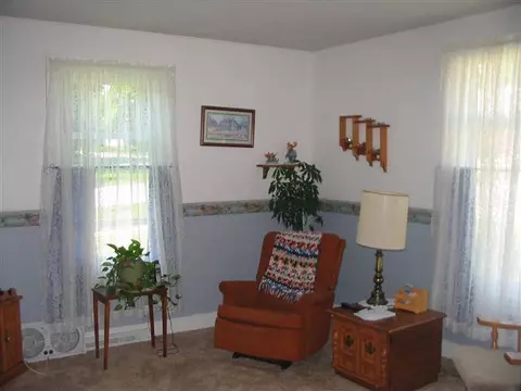604 S Jackson St, Mount Carroll, IL 61053 photo 5
