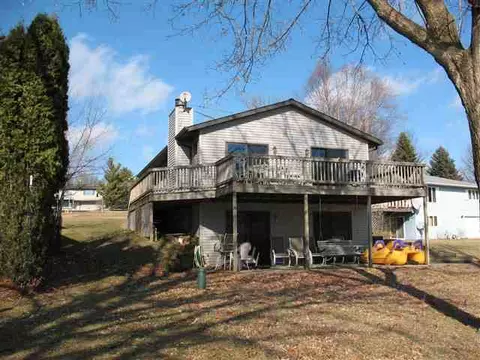 4-71 Beachcomber Ln, Lanark, IL 61046 photo 1