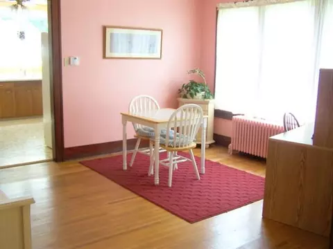 1025 S Maple, Freeport, IL 61032 photo 3