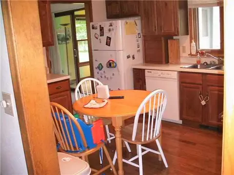 1361 Empire Ct, Freeport, IL 61032 photo 7