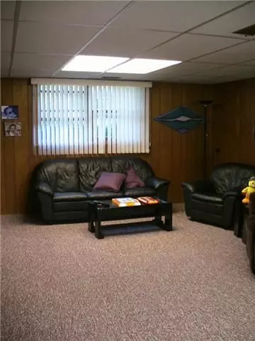 1361 Empire Ct, Freeport, IL 61032 photo 6