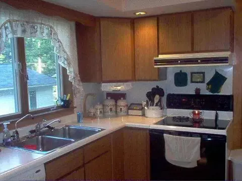 227 Wilson, Chadwick, IL 61014 photo 4