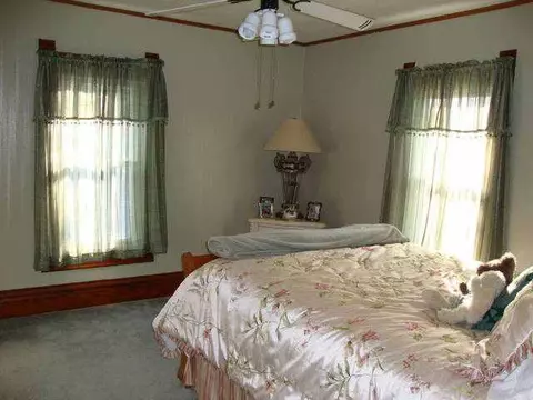 304 E Prairie St, Lanark, IL 61046 photo 7