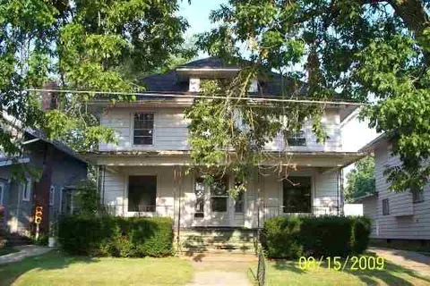 1326 S Carroll Ave, Freeport, IL 61032 photo 1