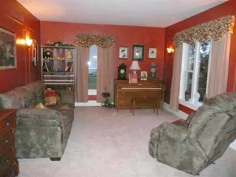 311 E Main St, Lena, IL 61048 photo 5