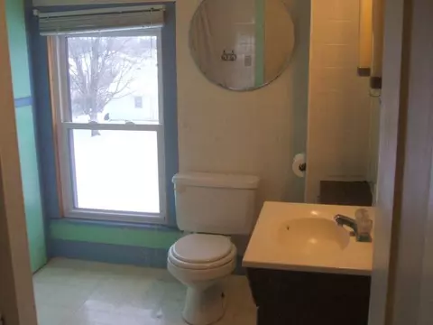 403 N Lee St, Davis, IL 61019 photo 3