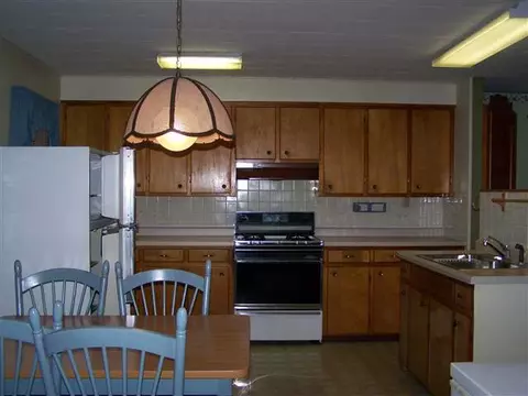 616 E Franklin St, Lanark, IL 61046 photo 4