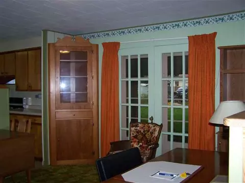 616 E Franklin St, Lanark, IL 61046 photo 3