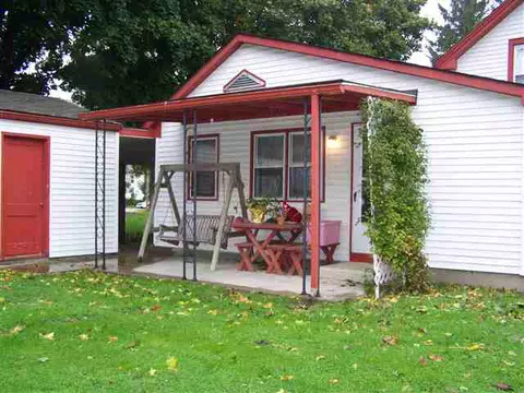 616 E Franklin St, Lanark, IL 61046 photo 7