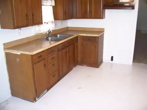 412 N Broad, Lanark, IL 61046 photo 4