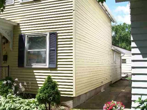 412 N Broad, Lanark, IL 61046 photo 3