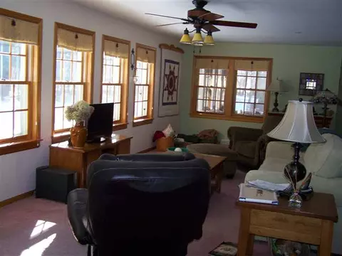 5063 Locust Ln, Thomson, IL 61285 photo 2