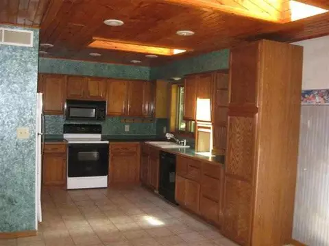 7410 E Maize Rd, Ridott, IL 61067 photo 6