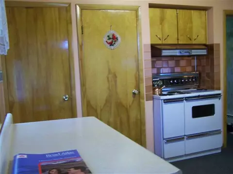 52 School St, Chadwick, IL 61014 photo 4