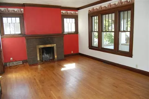 35 N Sunset Ave, Freeport, IL 61032 photo 4