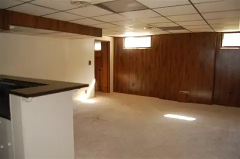 35 N Sunset Ave, Freeport, IL 61032 photo 8