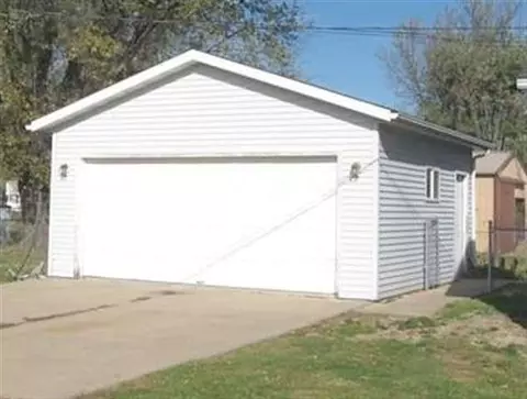 616 E Washington St, Warren, IL 61087 photo 12