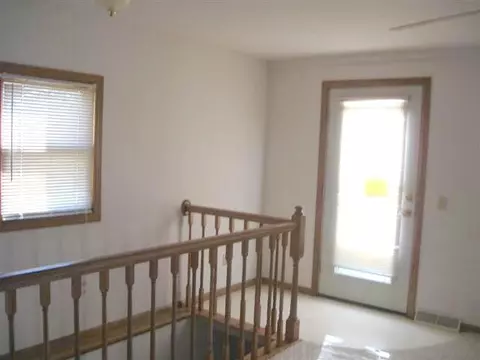 616 E Washington St, Warren, IL 61087 photo 9