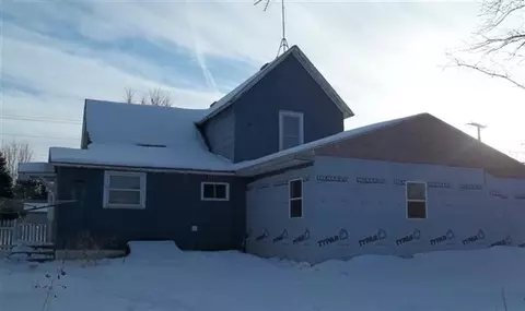 203 E Claremont St, Lanark, IL 61046 photo 11