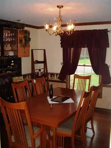 1412 E 36th St, Sterling, IL 61081 photo 3